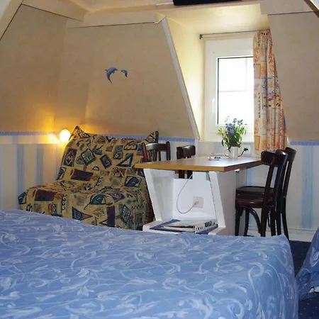 Du Parc 2* كابورغ